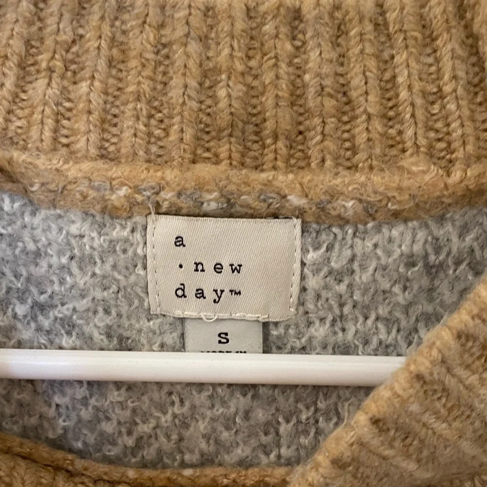 Sweater - Picture 2 of 3